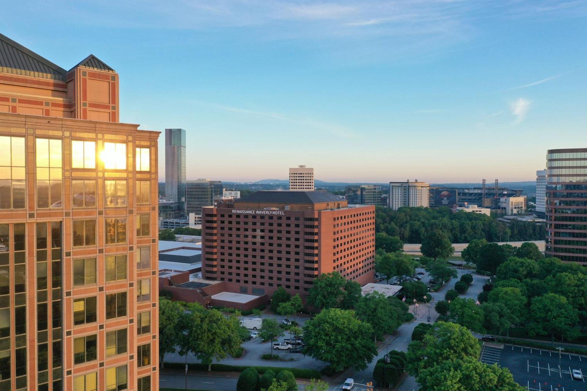 סמירנה Renaissance Atlanta Waverly Hotel & Convention Center מראה חיצוני תמונה